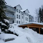Appartement Welcome In - Met Eigen Parkeerplaats, Gelegen Aan De Skilift En Bikepark, Fiets- En Skiberging *