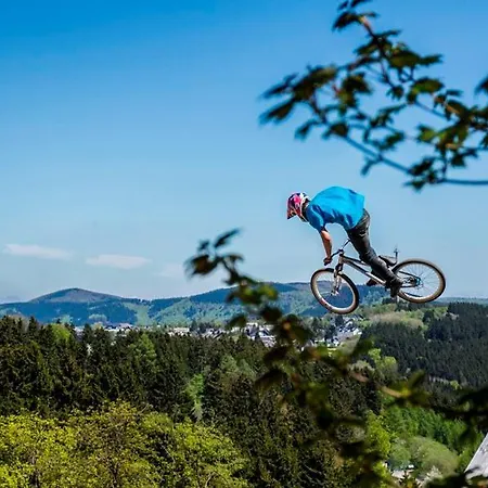 Welcome In - Met Eigen Parkeerplaats, Gelegen Aan De Skilift En Bikepark, Fiets- En Skiberging Appartement Winterberg