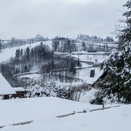 Welcome In - Met Eigen Parkeerplaats, Gelegen Aan De Skilift En Bikepark, Fiets- En Skiberging Appartement